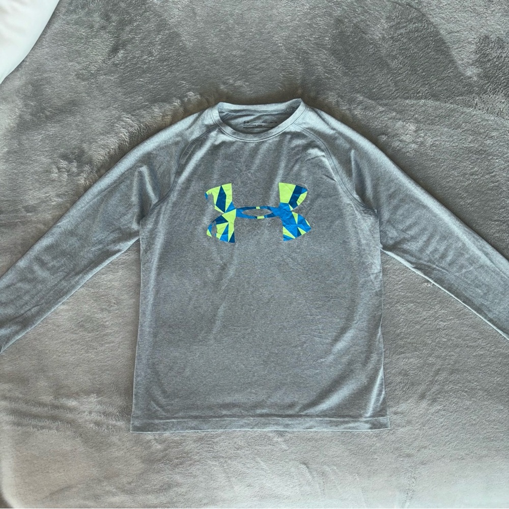 Under Armour Youth Boys Long Sleeve Shirt